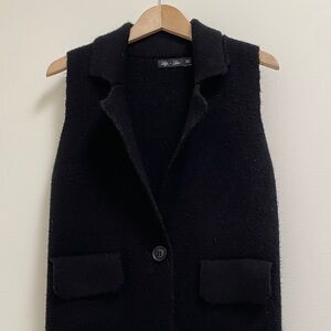 Lyla & Luxe Long Black Vest, XS